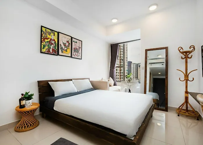 Otis Apartment - Rivergate Building District 4